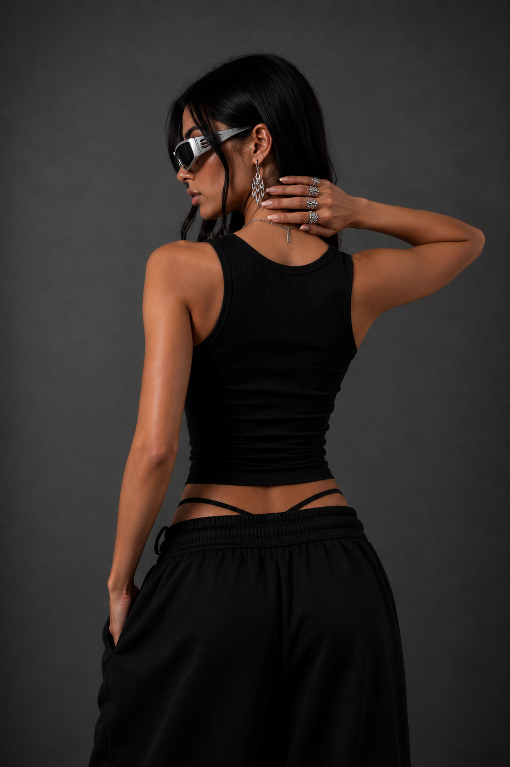 NOX ObsidianCurve Tank Top