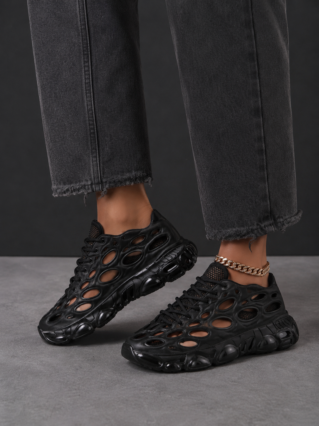 NOX VoidRunner Mesh Sneakers