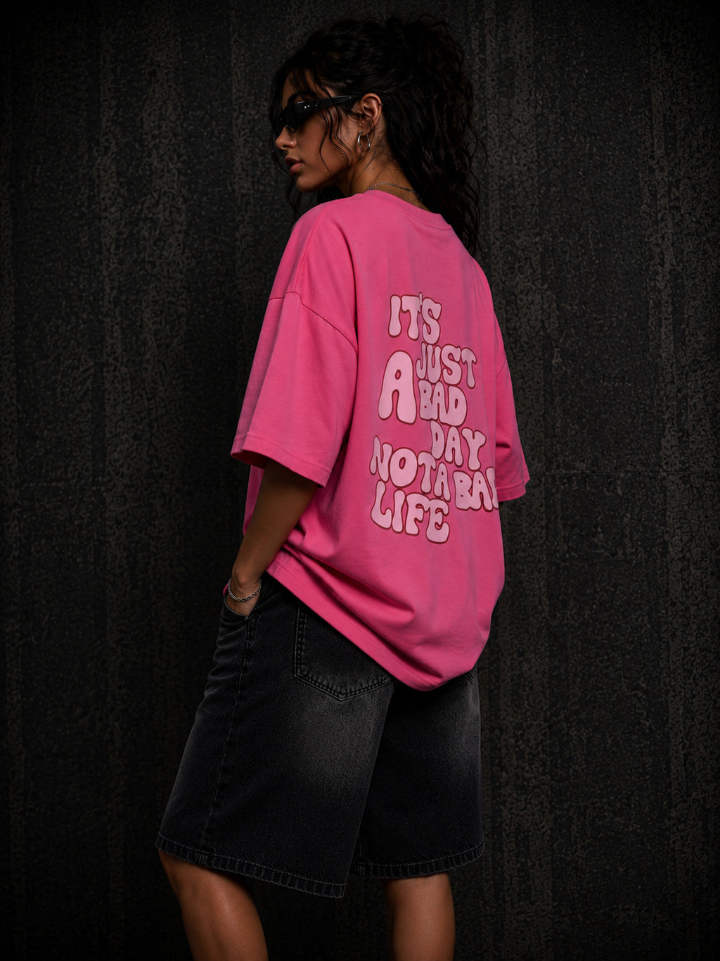 NOX NeonSignal Oversized Tee