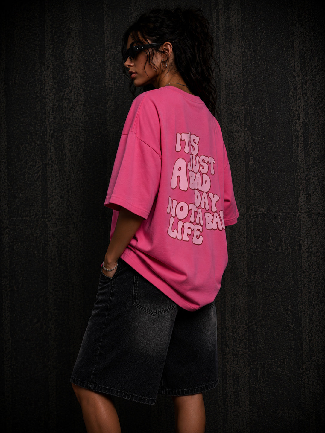 NOX NeonSignal Oversized Tee